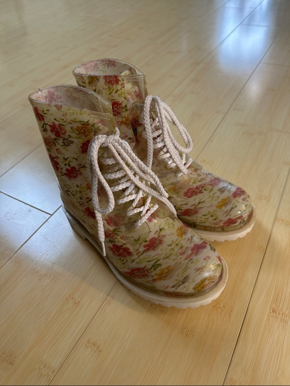 Dirty Laundry Floral Lace-Up Rain Boots in Cream and Pink